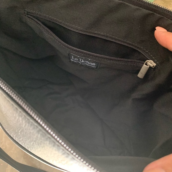 Black leather tote - Picture 3 of 6